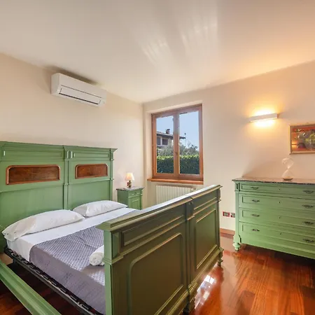 Villa Villasgarda - Castion *